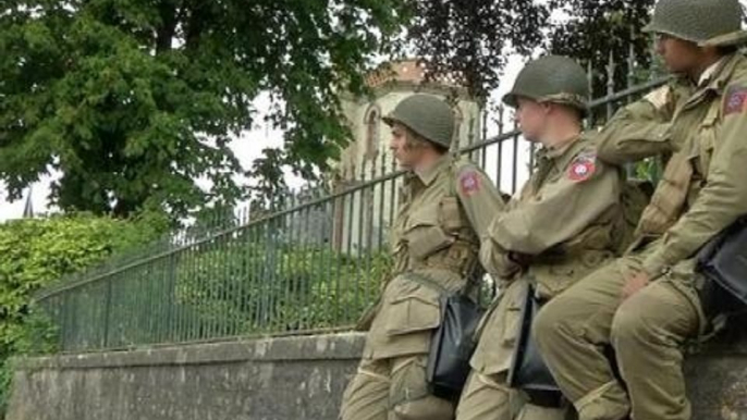 D-Day: 70 ans après, le village de Sainte-Mère-Eglise se souvient - 03/06