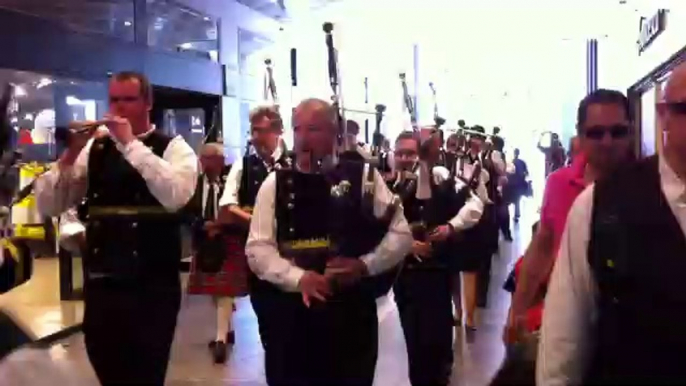 Fête des Bretons à Saint-Denis. Défilé.