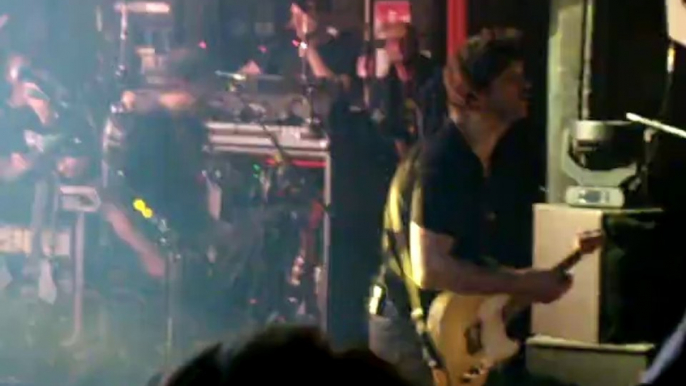 Détroit / Bertrand Cantat / Noir Désir - "Comme Elle Vient" @La Cigale, Paris 04/06/2014