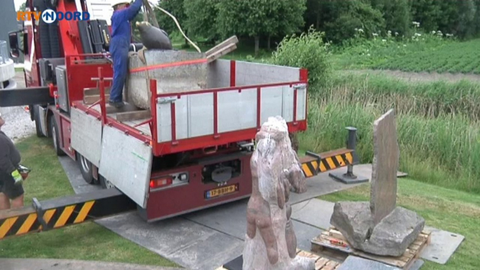 Beelden verhuizing van de bezittingen van Lenie t Hart - RTV Noord