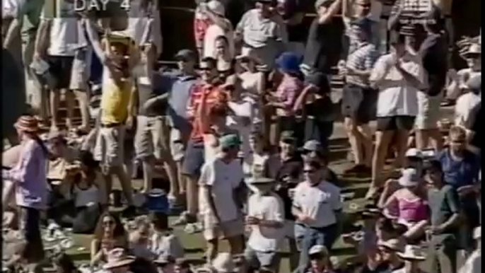 Sachin Tendulkar SHOULDER LBW vs Glenn McGrath Adelaide 1999