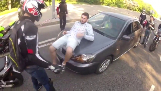 So violent Road Rage with a crazy and epic end.... Biker VS car driver!