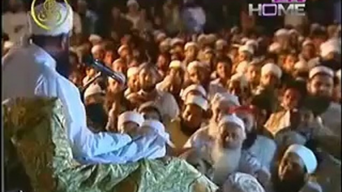 5 July 2014 Really emotional bayan and MAULANA TARIQ JAMEEL best dua hr koi ro raha he, must