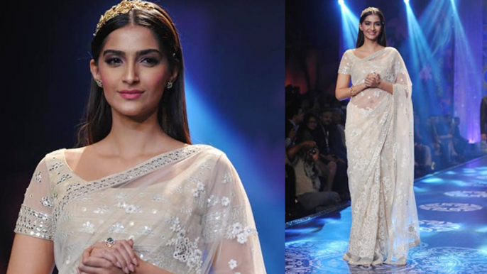 Brand Ambassador Sonam Kapoor Showstopper @ IIJW 2014 Grand Finale !