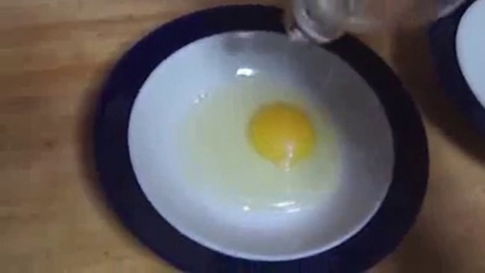 Separating 5 Egg Yolks with a Water Bottle