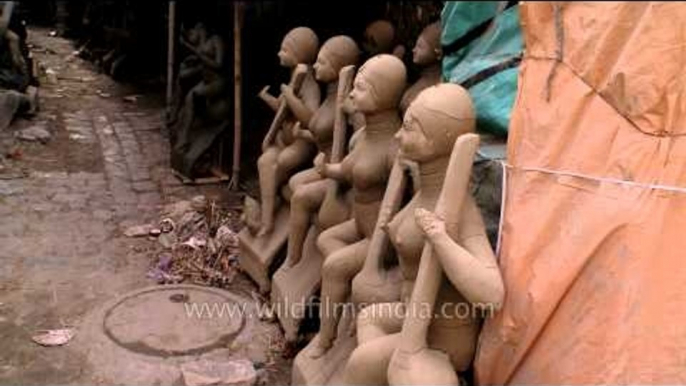 Idols of goddess Saraswati put up for sale