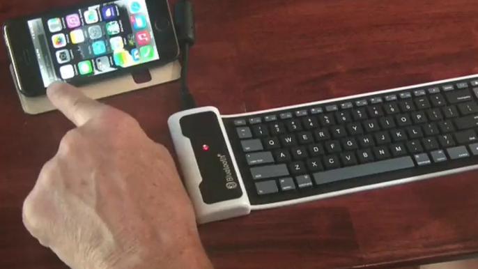 E-THINKER Ultra-slim Soft Portable Foldable Waterproof Wireless Bluetooth Silicone Keyboard Review