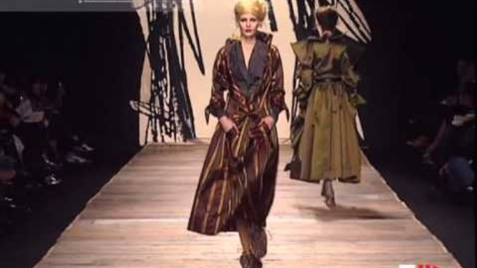 Fashion Show "Vivienne Westwood" Autumn Winter 2006 / 2007 Paris 3 of 4 by Fashion Channel