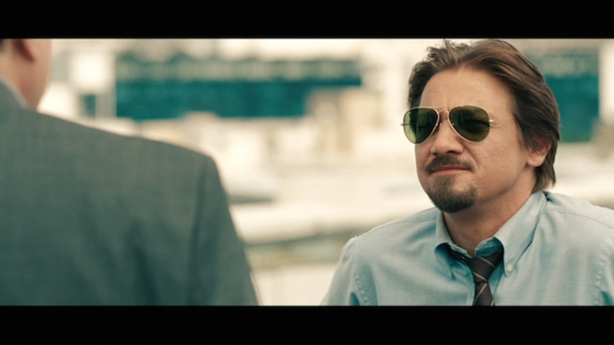 Jeremy Renner, Oliver Platt in KILL THE MESSENGER Clip ('Biggest Story')