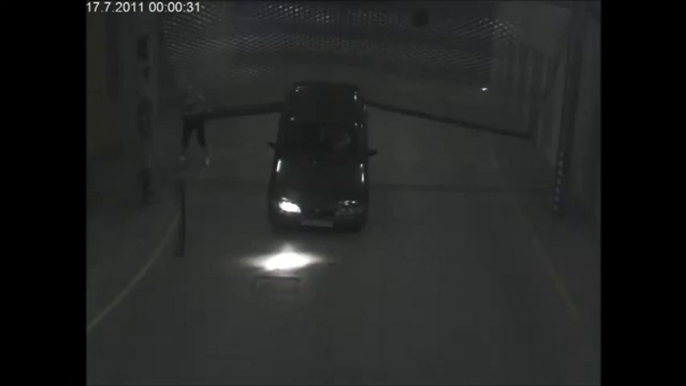 So crazy car driver stuck in parking trying to escape : most impressive car fail ever!