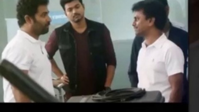 Kaththi - Aathi Song Promo Video Vijay, Samantha A.R. Murugadoss Anirudh.