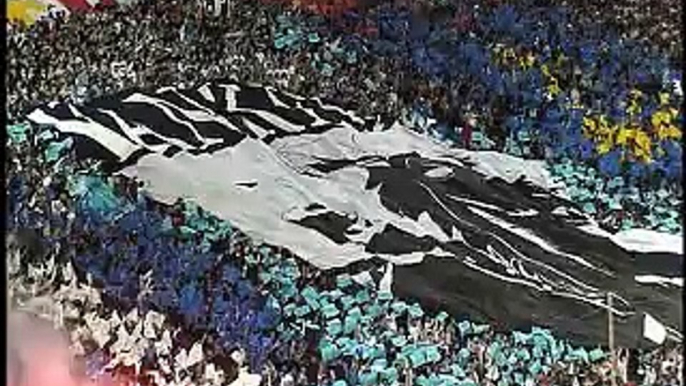 OM-Lyon avec les supporters dans les virages