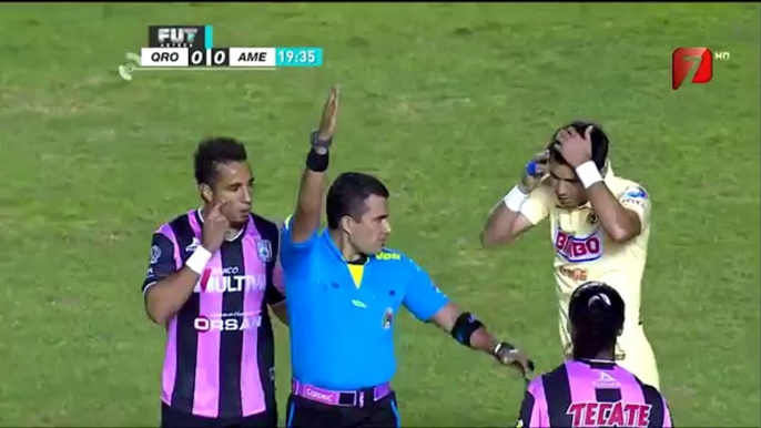 Le violent coup de pied de karaté de Ronaldinho (Queretaro	3 - 2	Club America) Liga MX