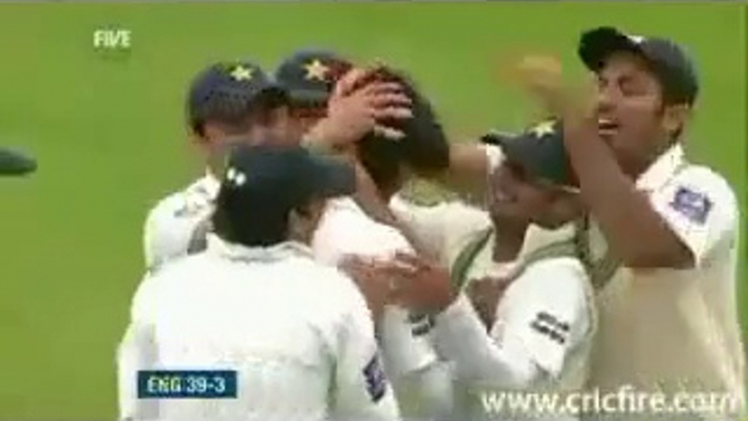 Mohammad Amir 6 wickets in 3 overs vs England test