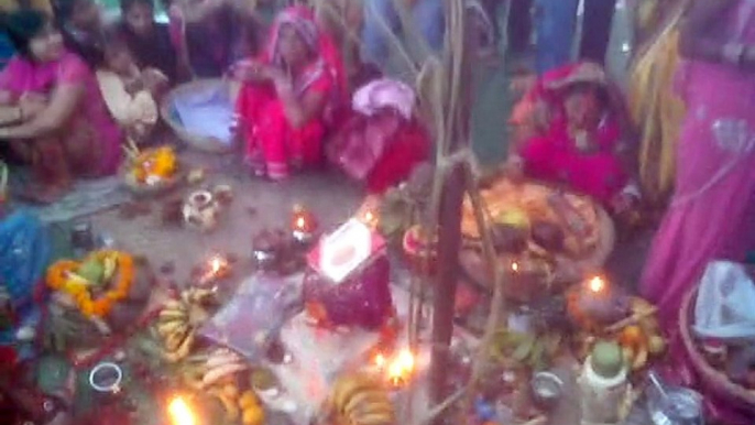 Chhath Puja Devotees Waiting For Sunrise To Worship Lord Surya