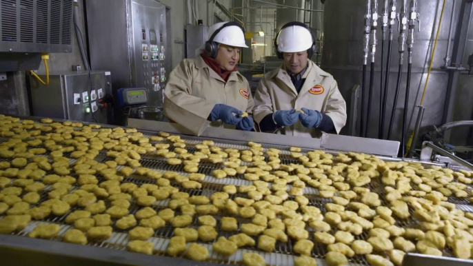 Comment sont fabriqués les Chicken McNuggets de McDonalds