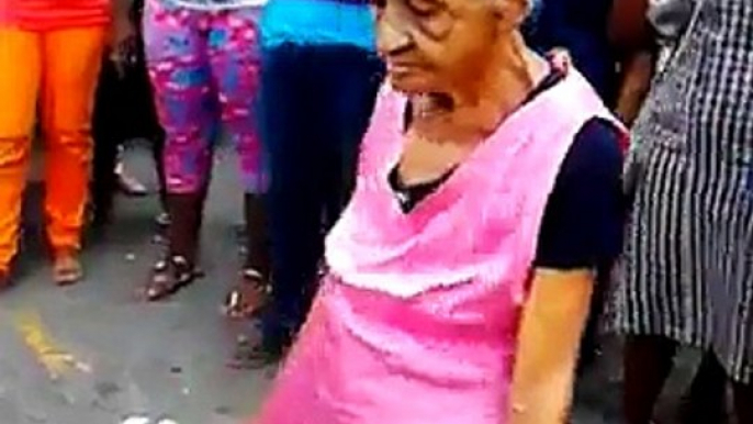 This Old Lady Have Some Moves - Old Lady Dancing