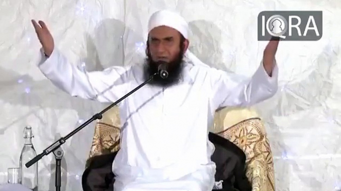 Maulana Tariq Jameel Gets Emotional on Blasphemy Case Registered against Junaid Jamshed