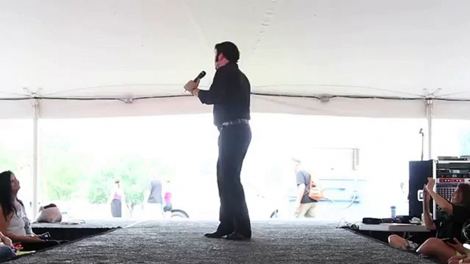 Jason Griffith sings LAWDY MISS CLAWDY at Elvis Week 2013 video