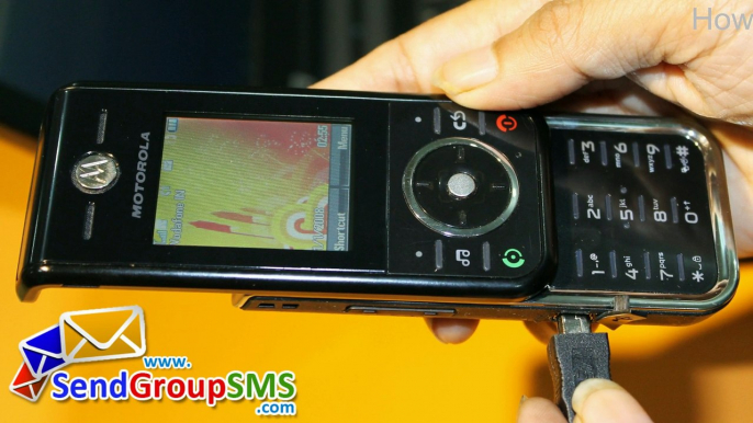 Motorola GSM Phone using to send group SMS