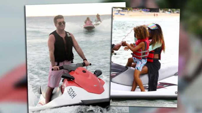 Simon Cowell und Sinitta fahren Jet Ski