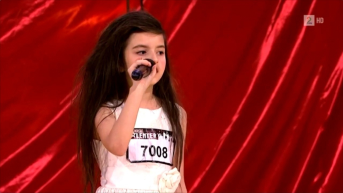 Amazing 7 Year Old Angelina Jordan Sings Gloomy Sunday (Billy Holiday) On Norway's Got Talent