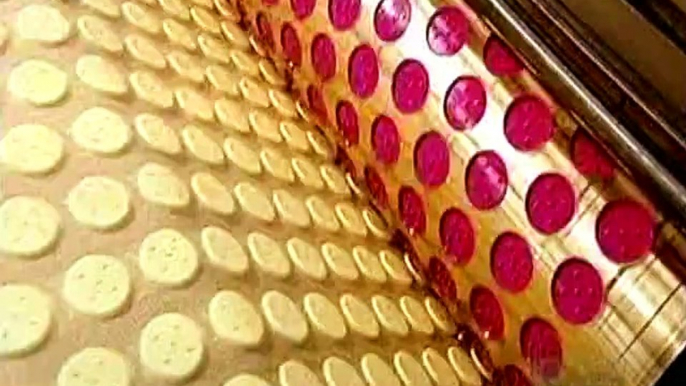 How Its Made - 209 Marshmallow Cookies