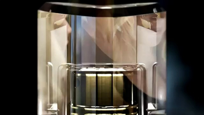 Hugo Boss - parfum, "Boss Nuit pour femme, avec Gwyneth Paltrow" - août 2012