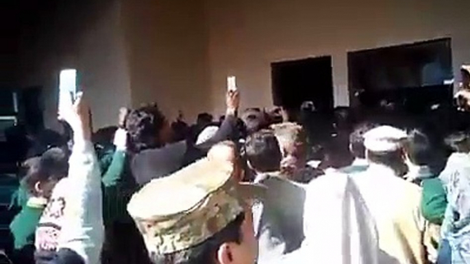 Go Nawaz Go and Aai Aai PTI Slogans Inside APS School Peshawar, Exclusive Video