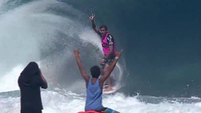 Billabong Pro Tahiti : Jérémy Florès remporte le Nixon WTA !