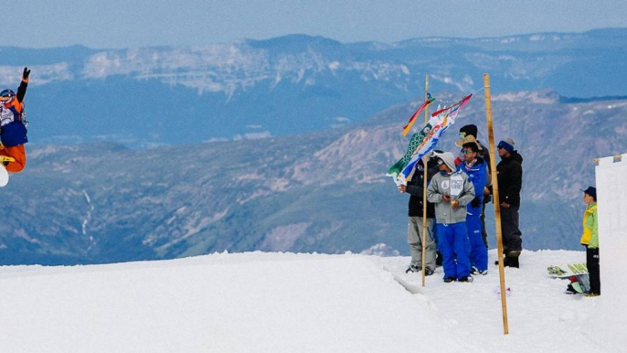 Best of Kumi Yama 2014 : du ski et snowboard en plein été aux 2 Alpes