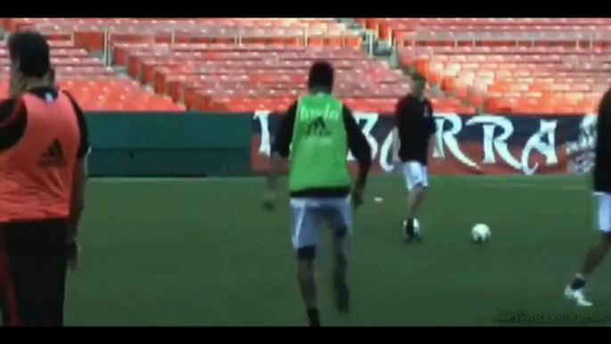 Football skills Ronaldinho - Top Skill Ronaldinho