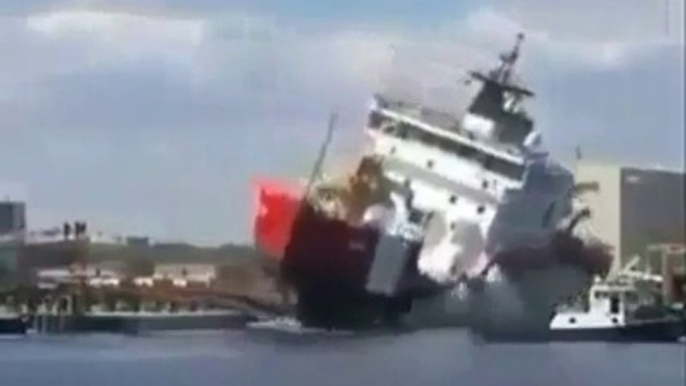 Amazing Video of new Ships how to launch into Sea