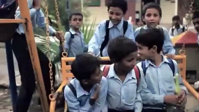 Pakistan ARMY SONG 2015  Bara Dushman Bana Phirta Hai Tribute to APS Children