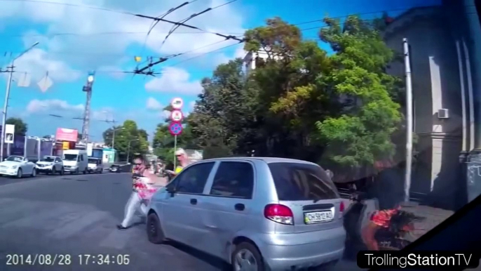 Russian Road Rage and Car Crashes & Accidents #2 2014 [18+]