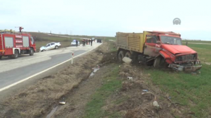 Tekirdağ'da Otomobille Kamyon Çarpıştı: 1 Ölü, 3 Yaralı