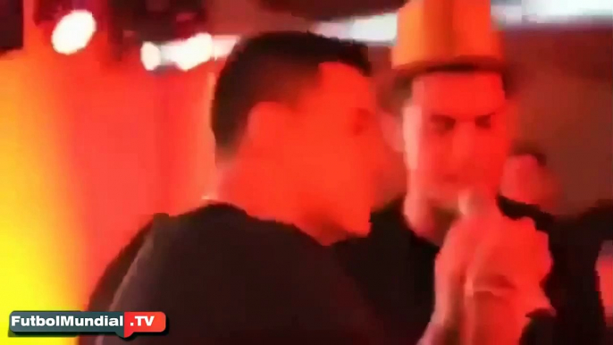 Cristiano Ronaldo cantando  Cumpleaños 2015 Cristiano Ronaldo cantando  Cumpleaños 2015