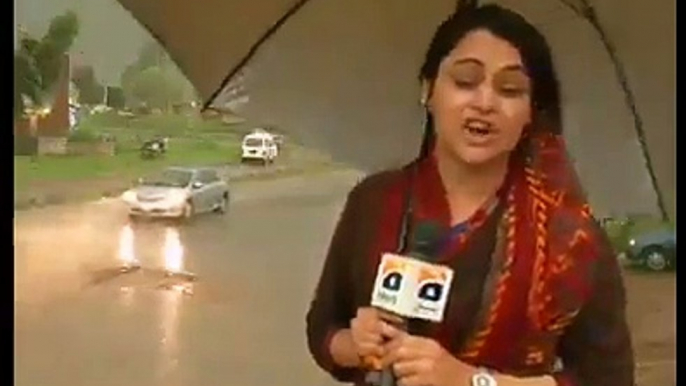 Geo News anchor very funny