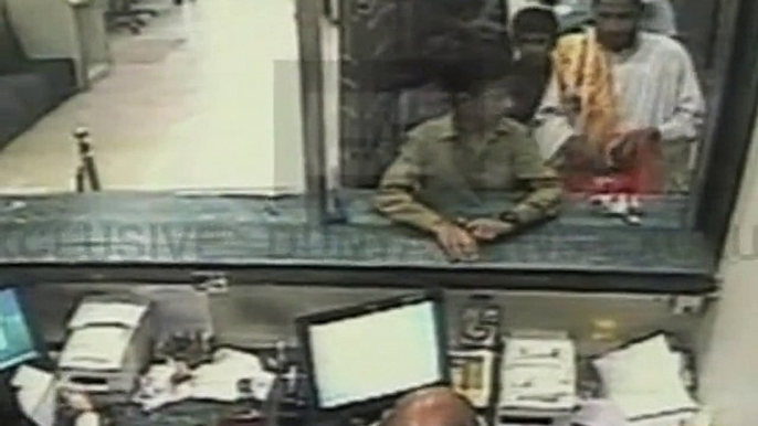 Dunya News gets CCTV footage of Karachi Bank robbery