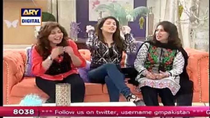 Mehwish Hayat’s Elder Sister telling how she used to scare and scold Mehwish in her childhood