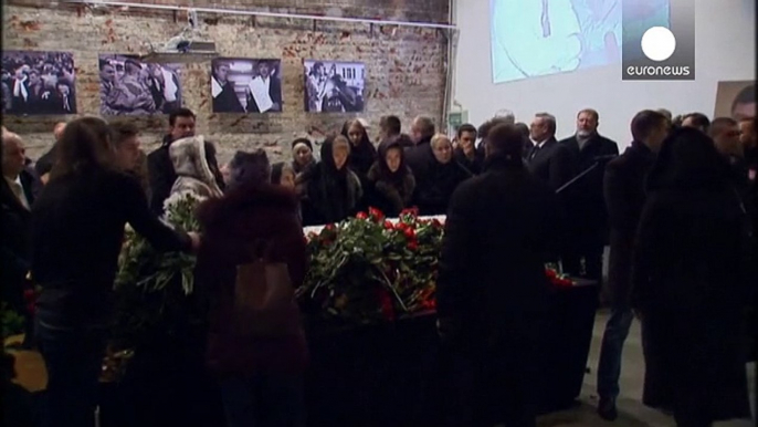 Rusia: último adiós al líder opositor asesinado Borís Nemtsov