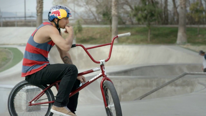 Session BMX avec le talentueux Daniel Sandoval et ses tricks de malade!