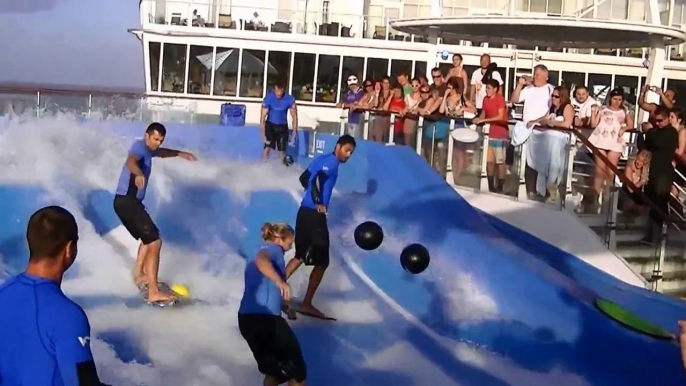 Oasis of the Seas Flowrider show Part 1