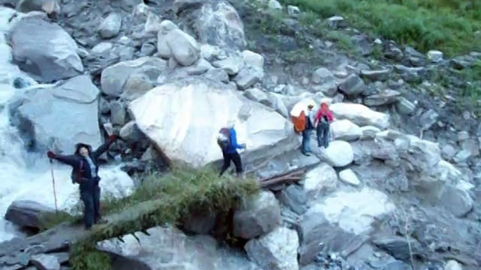 Ever mountain treks, On the way to Annapurna Base Camp trekking