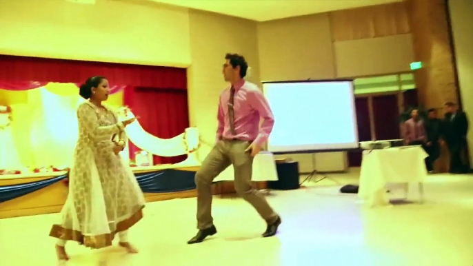 larke o re larke Kahan Se Aya Hy Re Tu - Wedding Beautiful Couple Dance