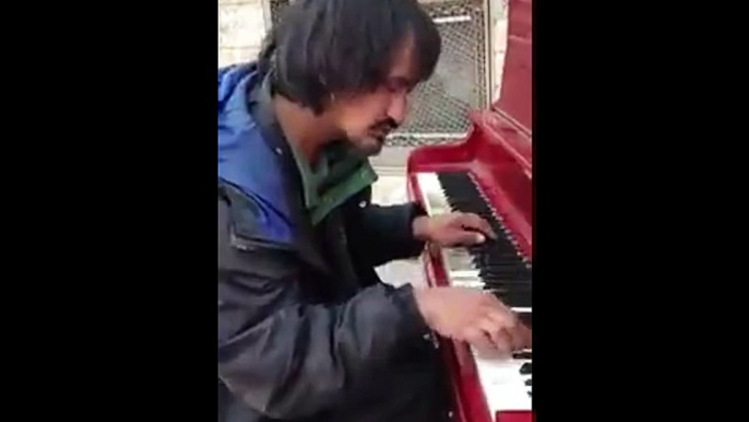 Homeless man totally shocks viewers with beautiful piano performance!