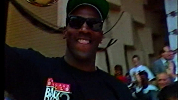 1992 CHICAGO BULLS NBA CHAMPIONSHIP RALLY IN GRANT PARK SCOTTIE PIPPEN MICHAEL JORDAN