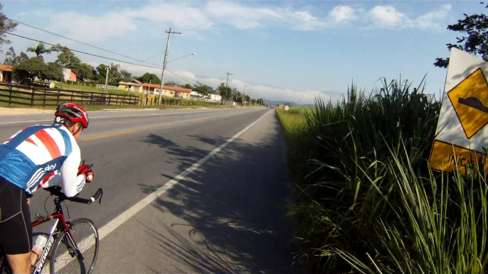 85 km. longuinho de alto giro, Taubaté a Tremembé, Pista de treino para o Ironman Floripa 2015, Marcelo, Fernando e amigos, SP, Brasil, 14 de abril de 2015, (45)