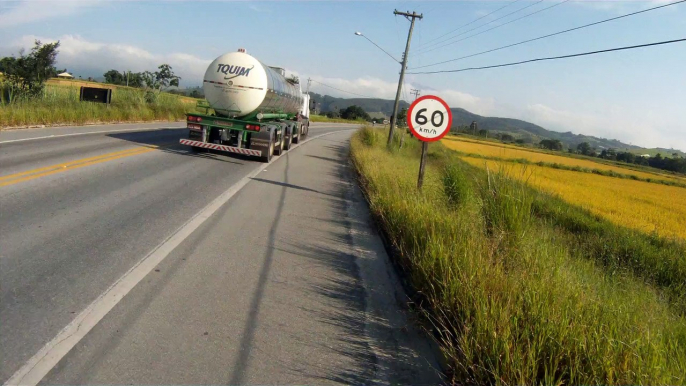 85 km. longuinho de alto giro, Taubaté a Tremembé, Pista de treino para o Ironman Floripa 2015, Marcelo, Fernando e amigos, SP, Brasil, 14 de abril de 2015, (44)