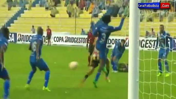 Strongest 1 vs 0 Emelec ~ [Copa Libertadores] - 15.04.2015 - Todos los goles & Resumen